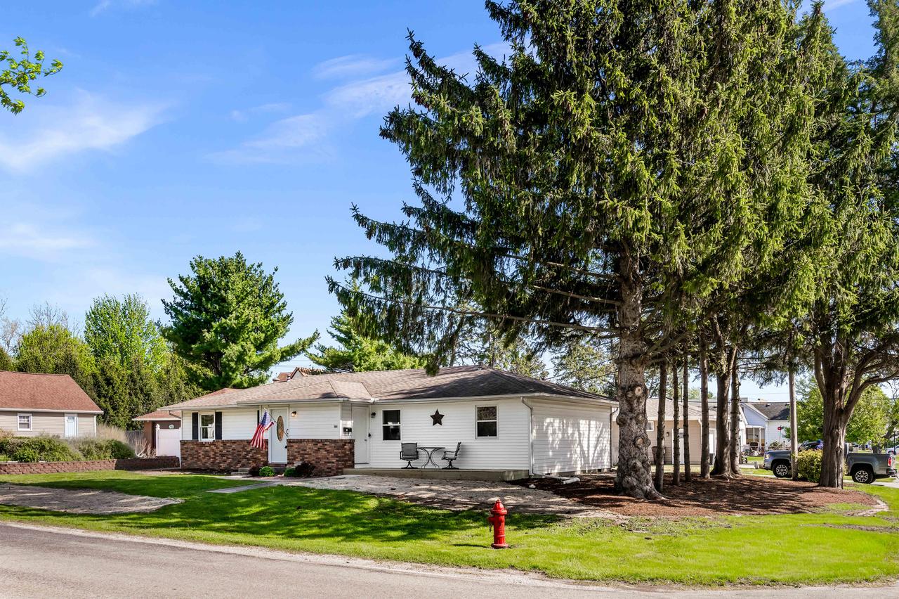 501 E Cherry St., Leroy, IL 61752