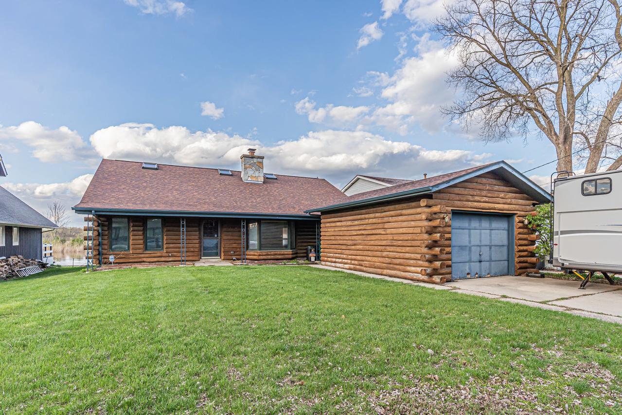 535 Kingston Blvd., Mchenry, IL 60050