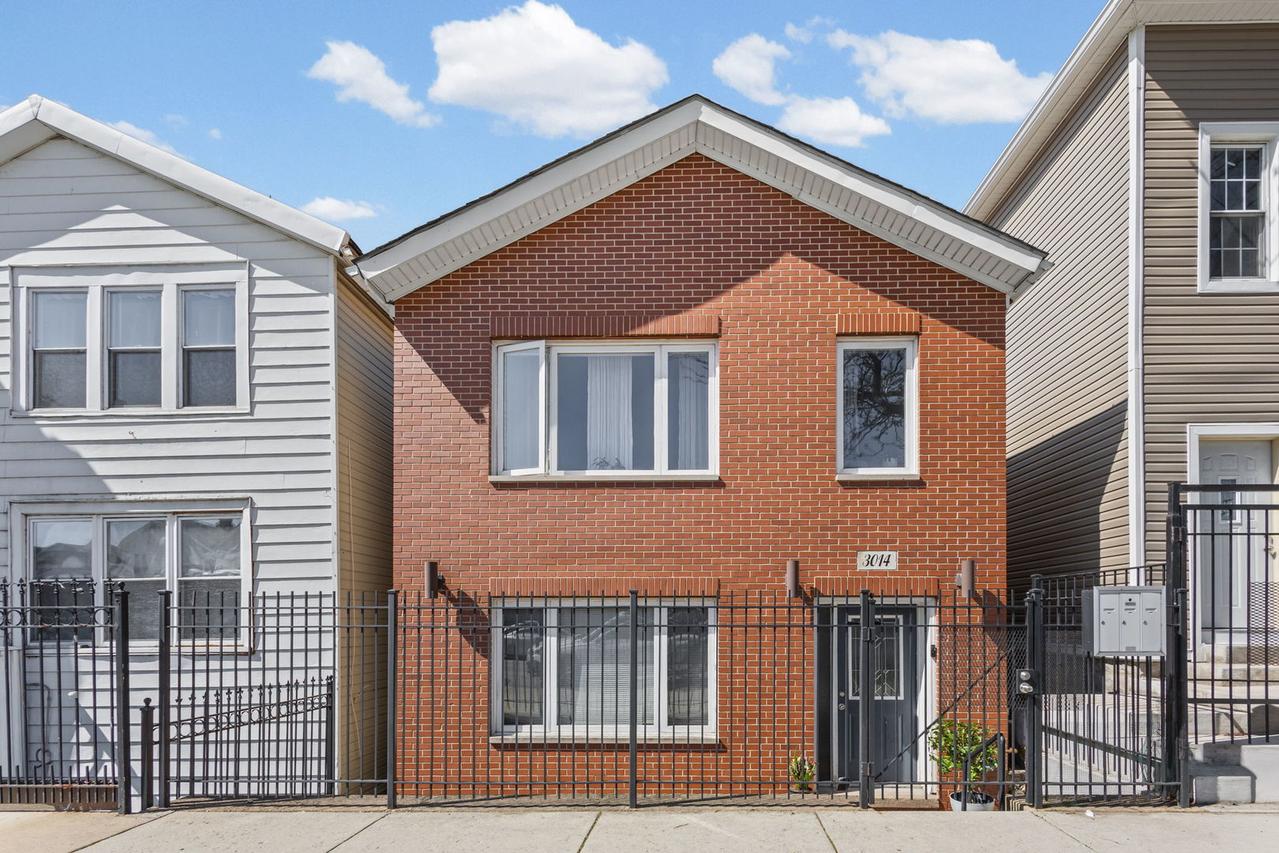 3014 S Broad St., Chicago, IL 60608