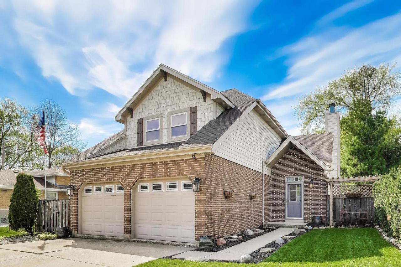 513 E Central Rd., Arlington Heights, IL 60005