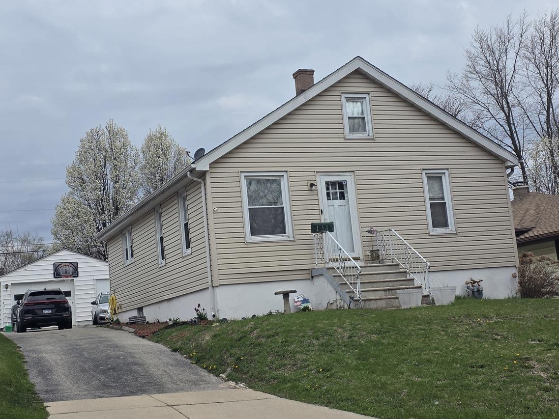 1515 N Center St., Joliet, IL 60435