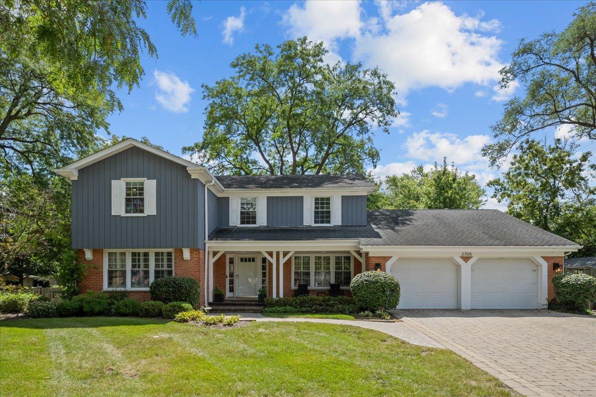 2705 Cherry Ln., Northbrook, IL 60062