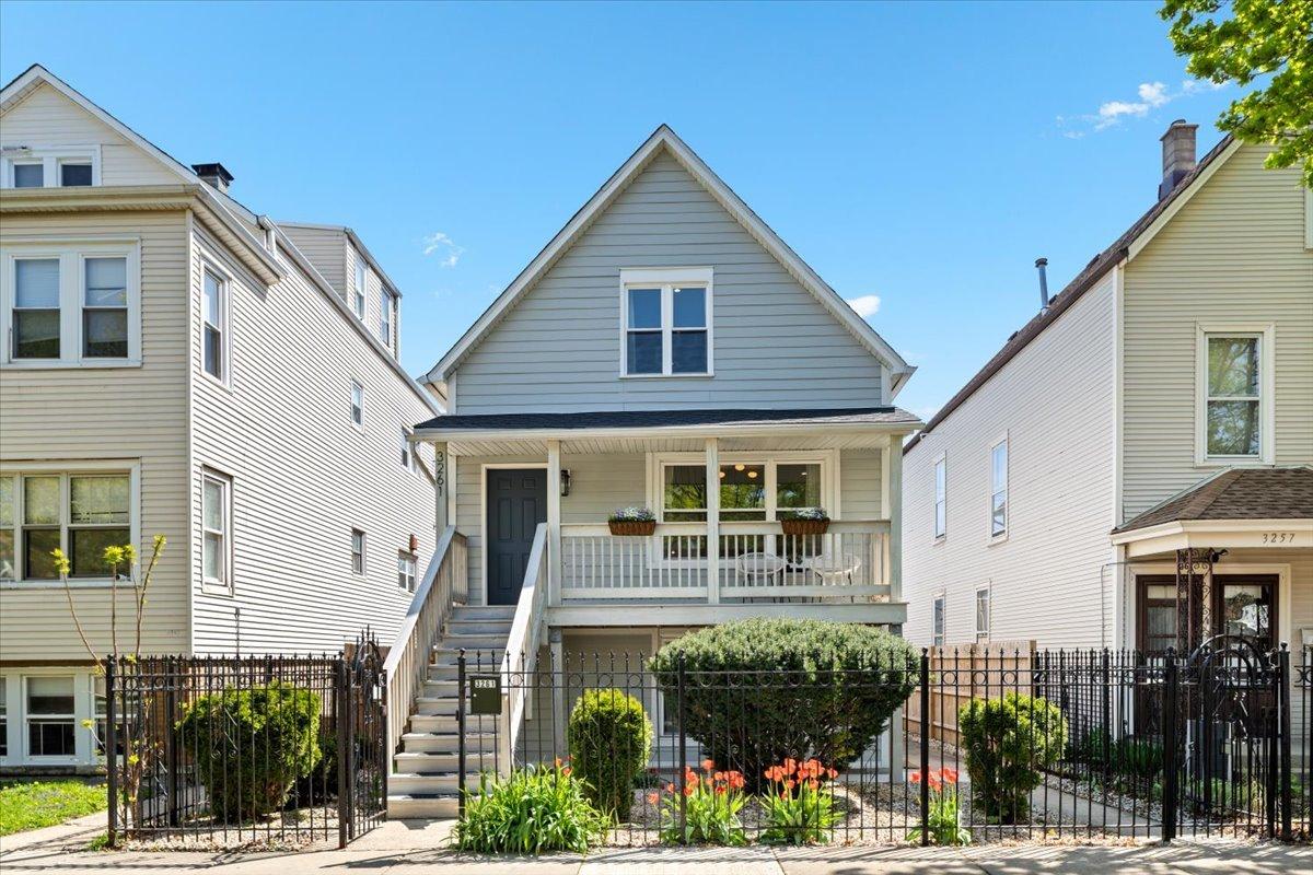 3261 N Central Park Ave., Chicago, IL 60618