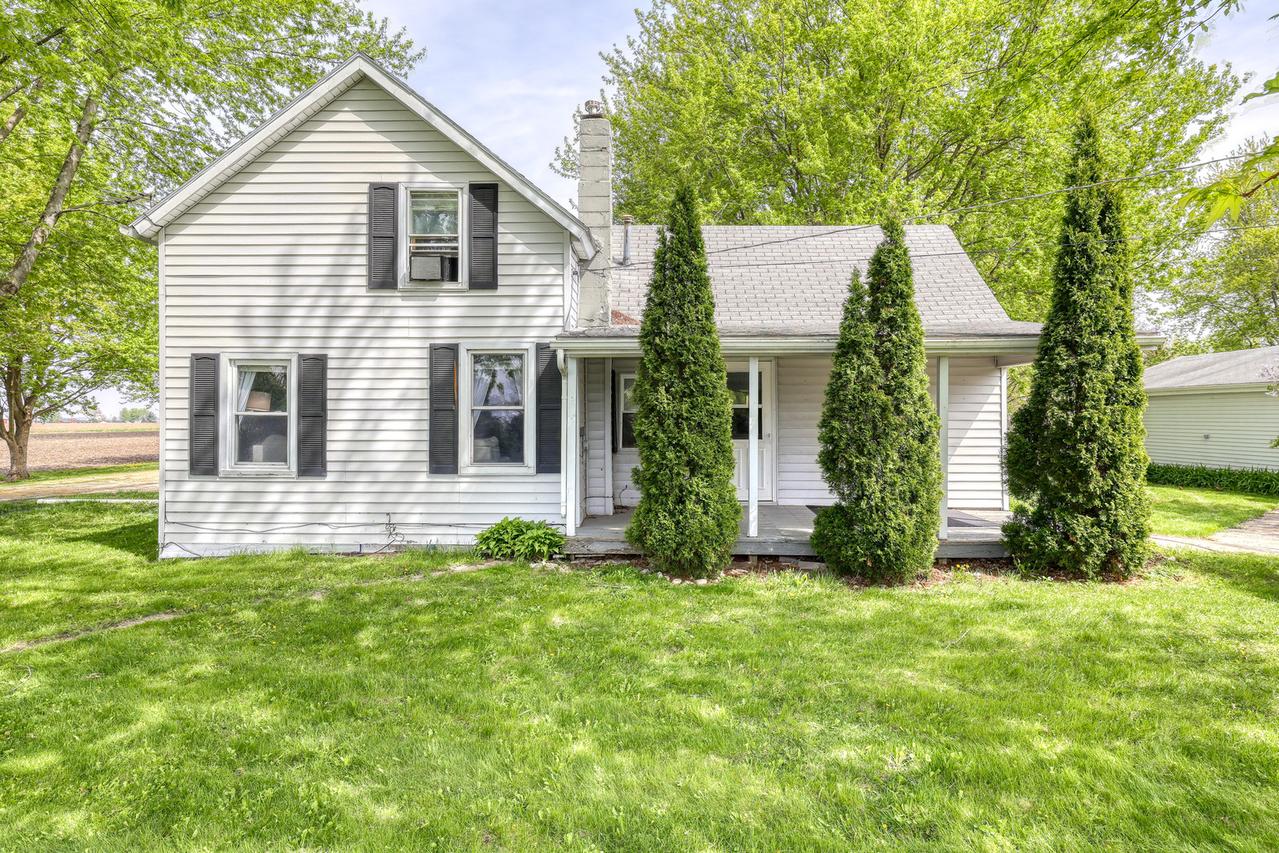 150 2nd St., Kingston, IL 60145