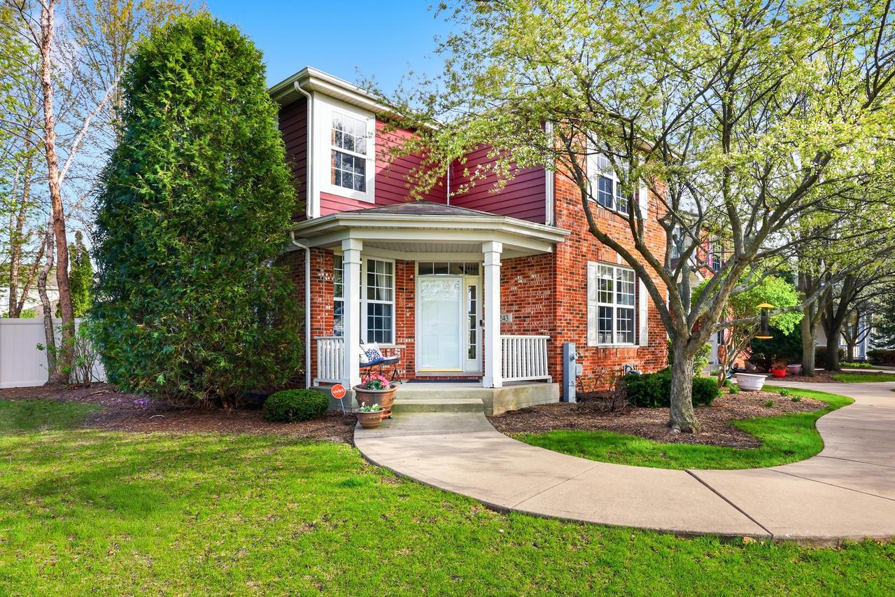 243 Garden Dr., Elgin, IL 60124
