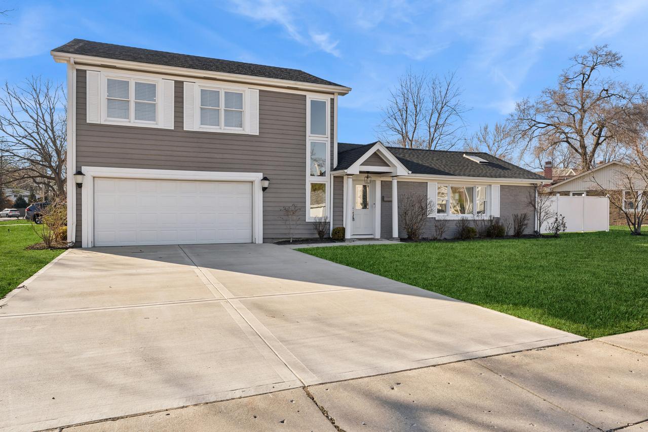 1370 Northmoor Ct., Northbrook, IL 60062