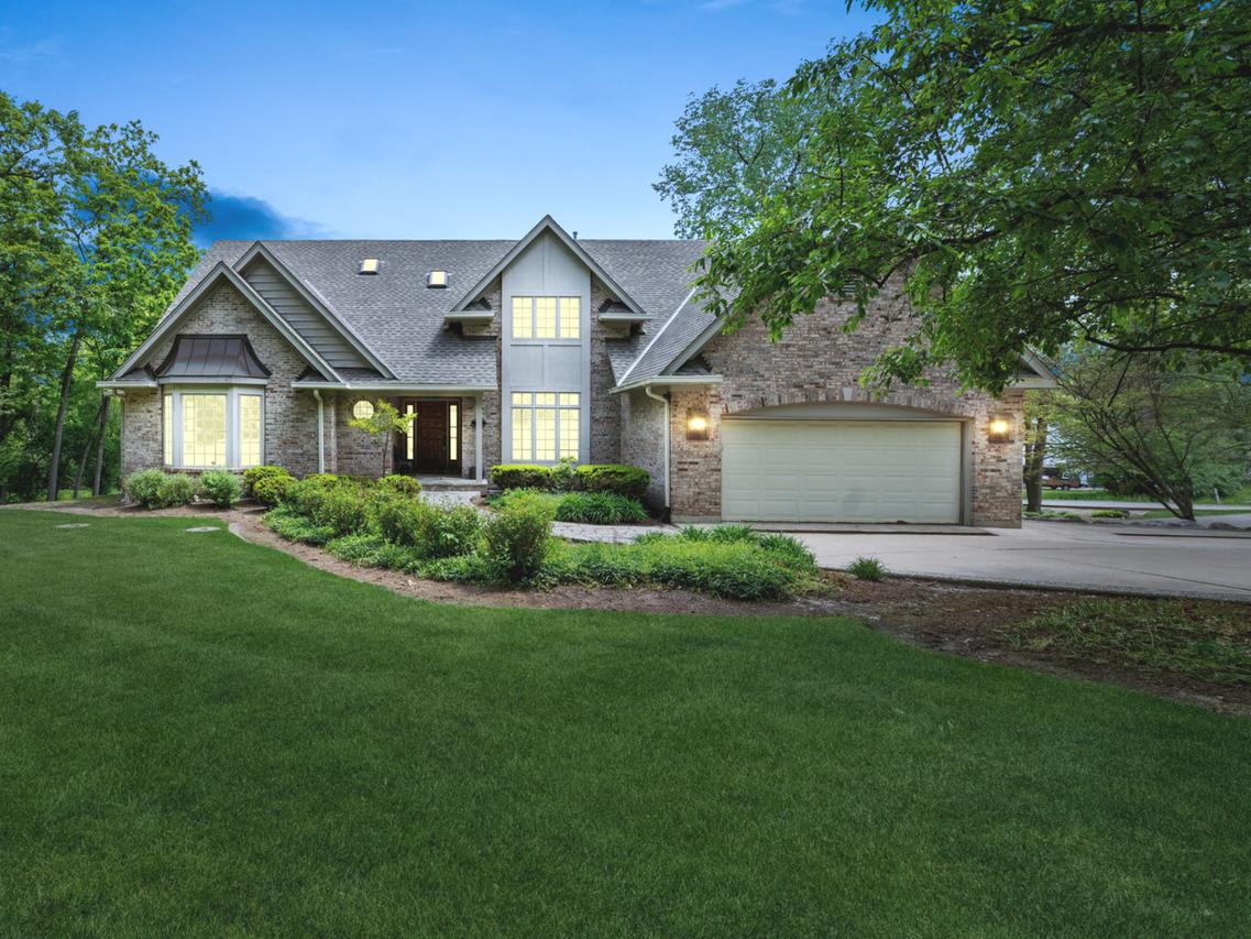 6414 Vermont Tr., Crystal Lake, IL 60012