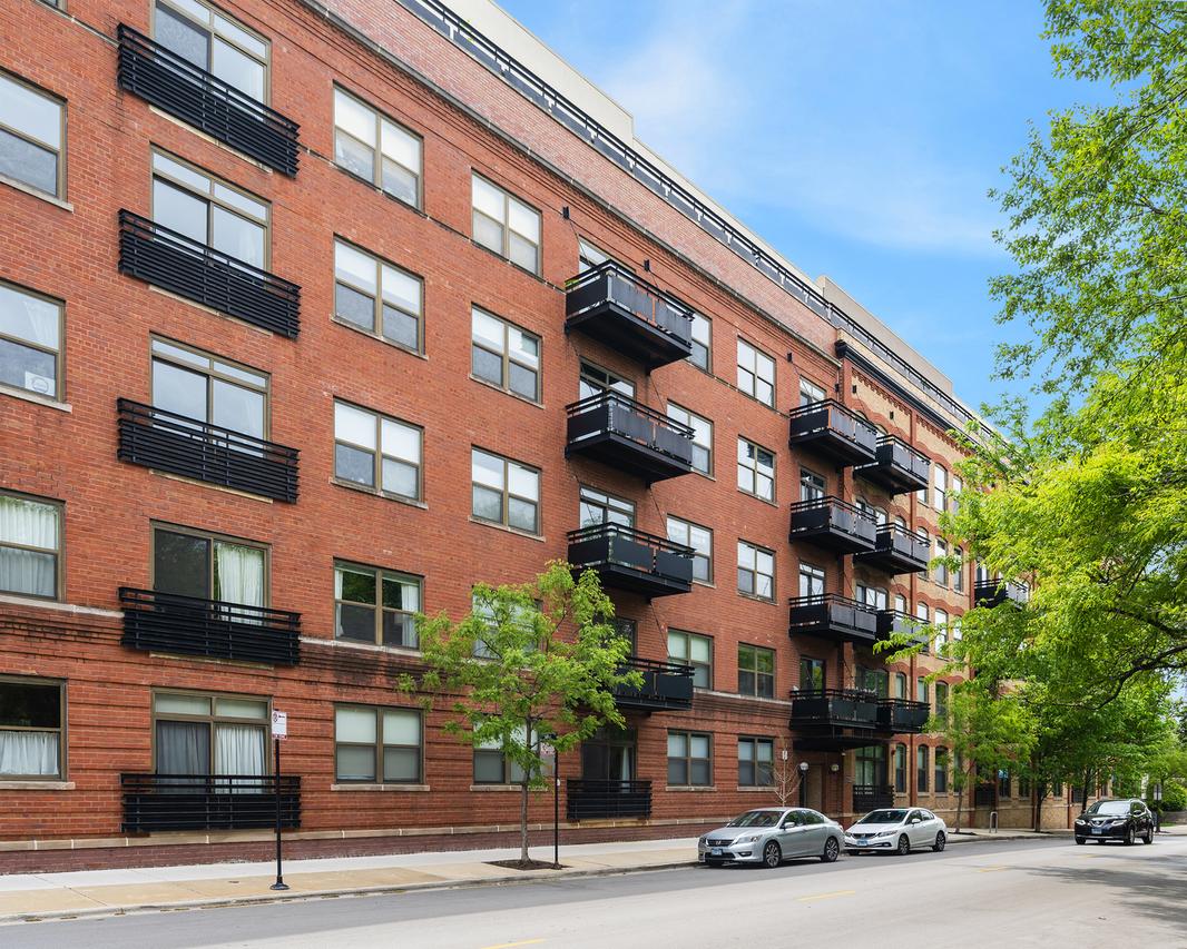 1735 W Diversey Pkwy. #501, Chicago, IL 60614