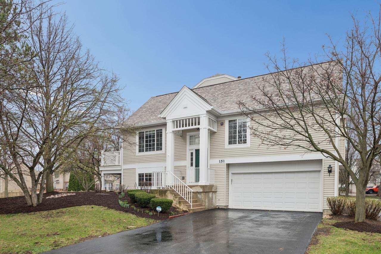 151 Lucerne Ct. #12-4, Wheeling, IL 60090