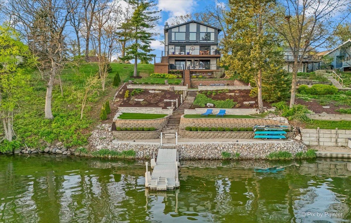386 Holiday Dr., Lake Holiday, IL 60552