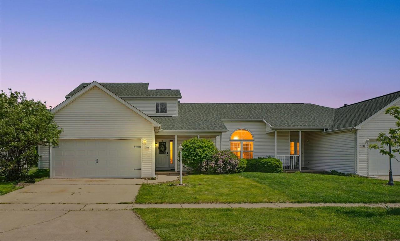 708 Erin Dr., Champaign, IL 61822