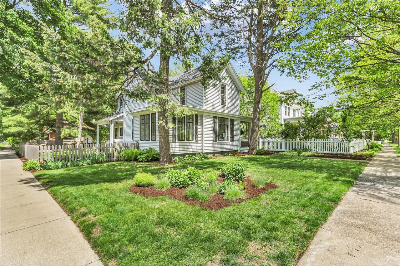 1020 W Church St., Champaign, IL 61821