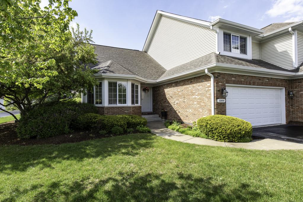 32958 N Stone Manor Dr. #-, Grayslake, IL 60030
