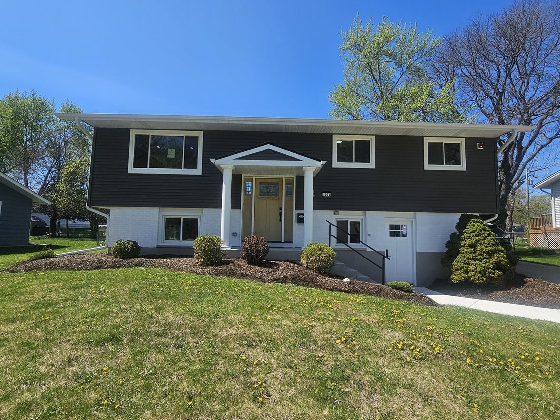 1570 Jefferson Rd., Hoffman Estates, IL 60169