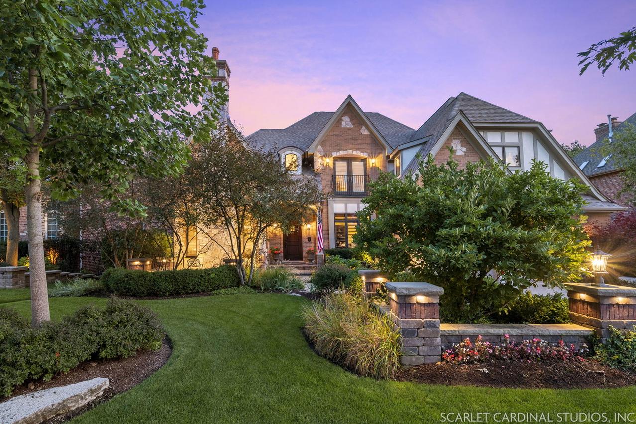 32 Baker Ln., Naperville, IL 60565