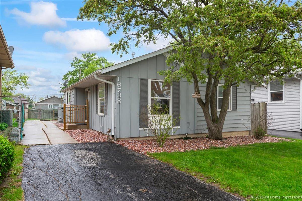 16738 Hilltop Ave., Orland Hills, IL 60487