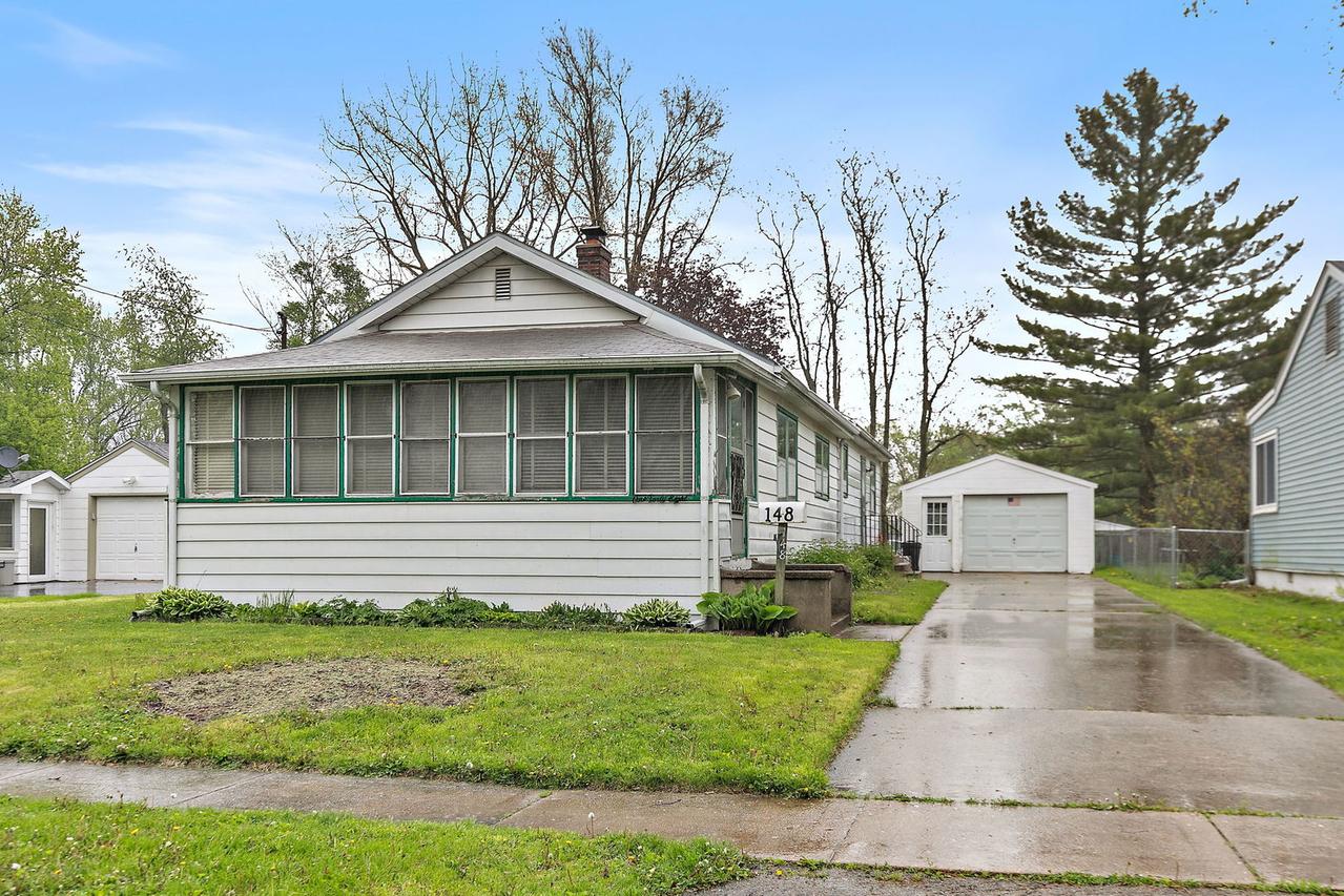 148 Holly St., Dekalb, IL 60115