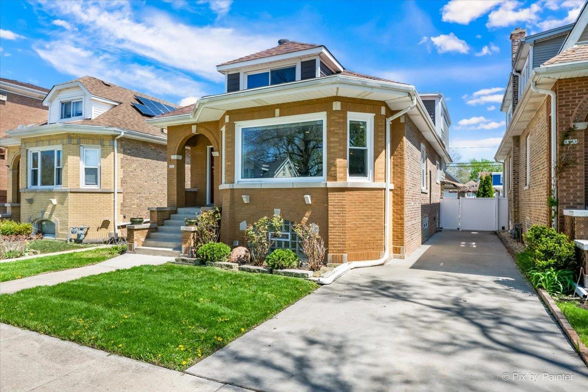 2937 N 74th Ct., Elmwood Park, IL 60707