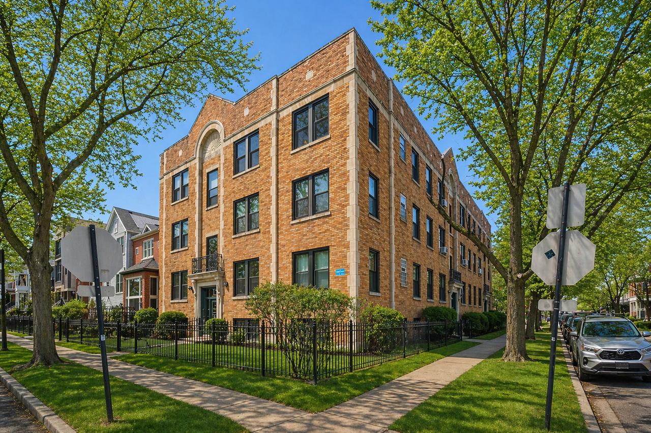 3101 N Kenmore Ave. #3, Chicago, IL 60657