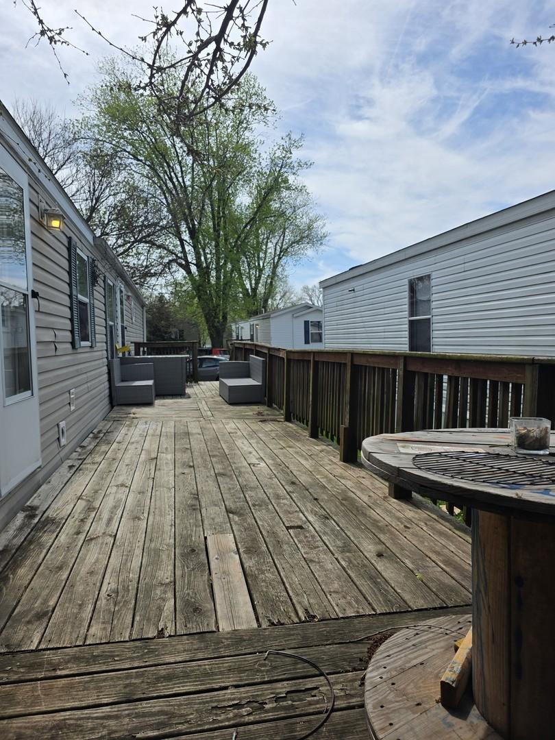 725 Michelle Dr., Chicago Heights, IL 60411