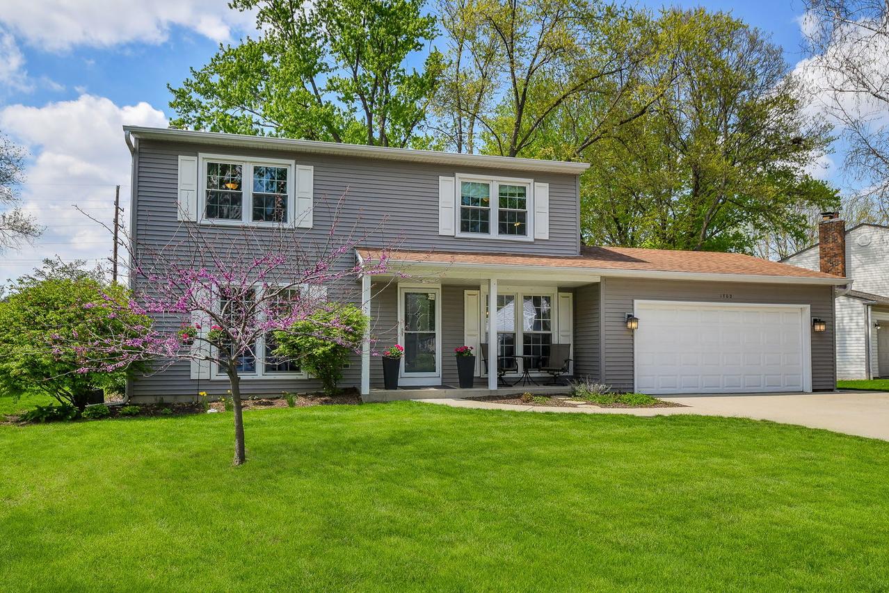 1702 La Palma Ct., Wheaton, IL 60189