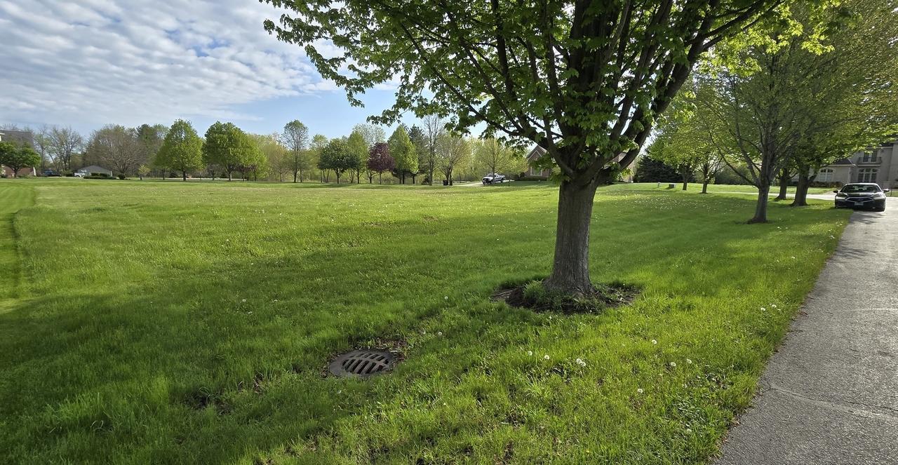 2 Anthony Ct., Wayne, IL 60184