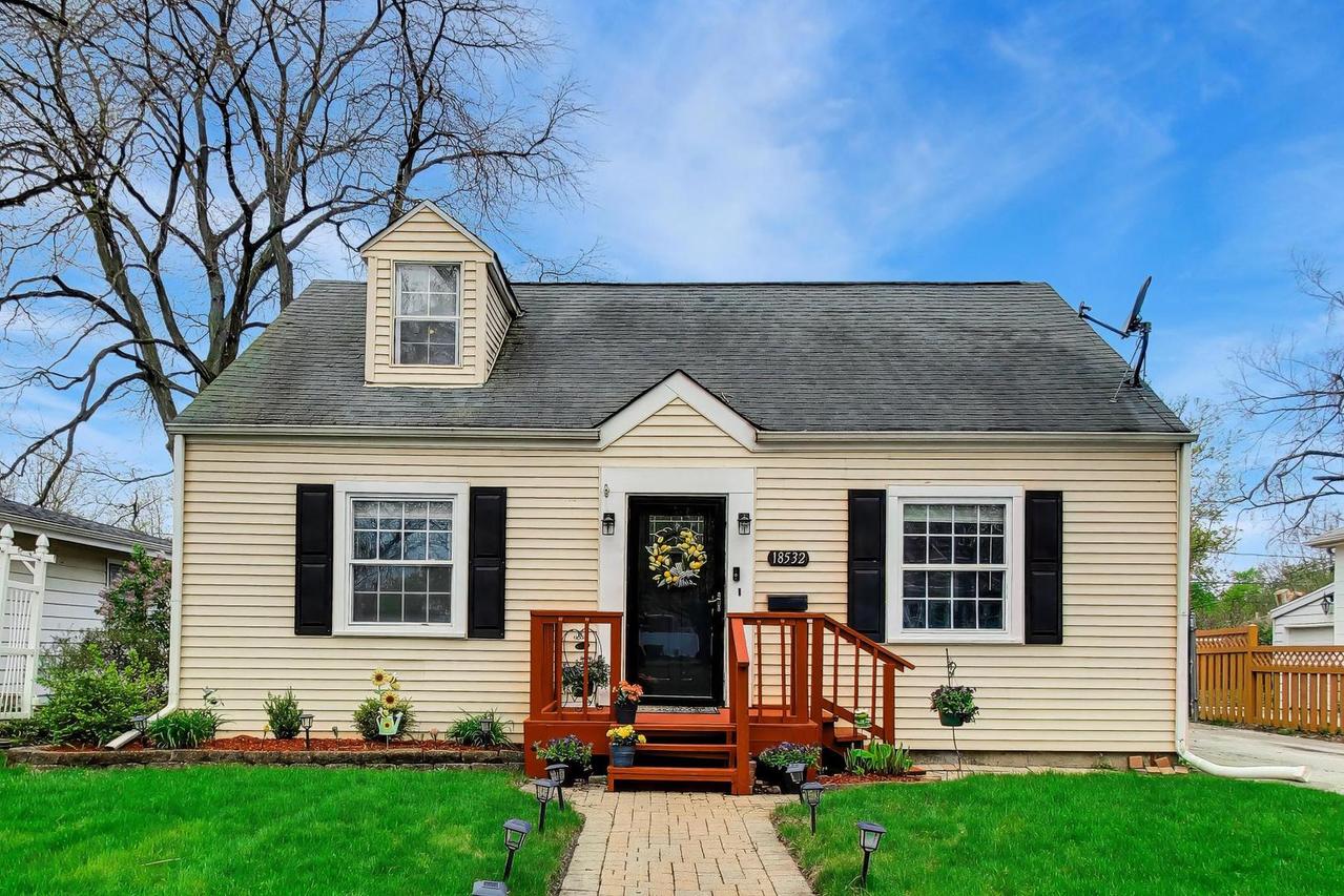 18532 Klimm Ave., Homewood, IL 60430