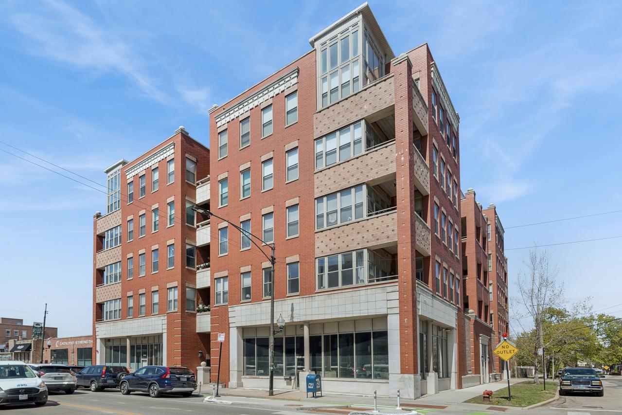2700 W Belmont Ave. #507, Chicago, IL 60618
