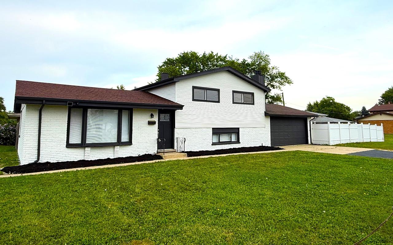 15333 Dante Ave., Dolton, IL 60419