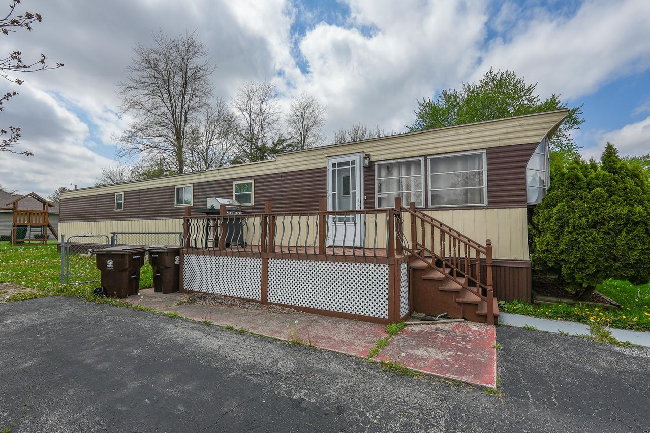 41 Maple Ln., Manteno, IL 60950
