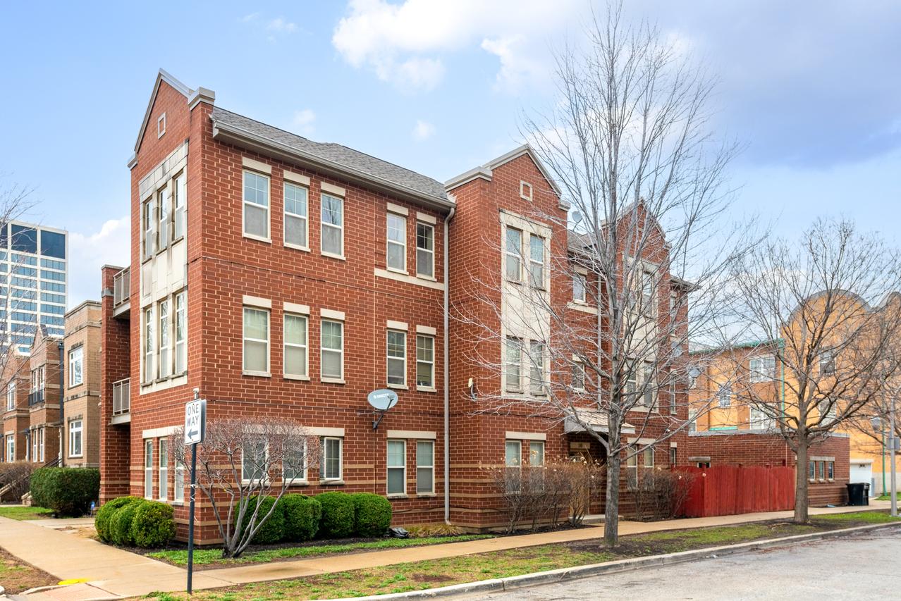 16 W 36th St. #3, Chicago, IL 60609