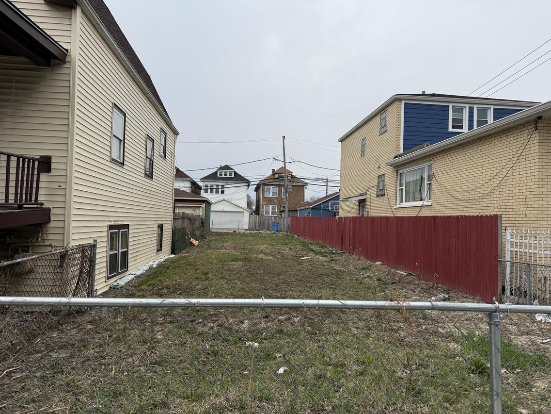 7116 S Artesian Ave., Chicago, IL 60629