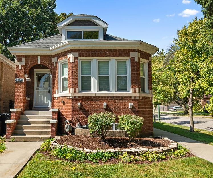 9400 S Charles St., Chicago, IL 60643