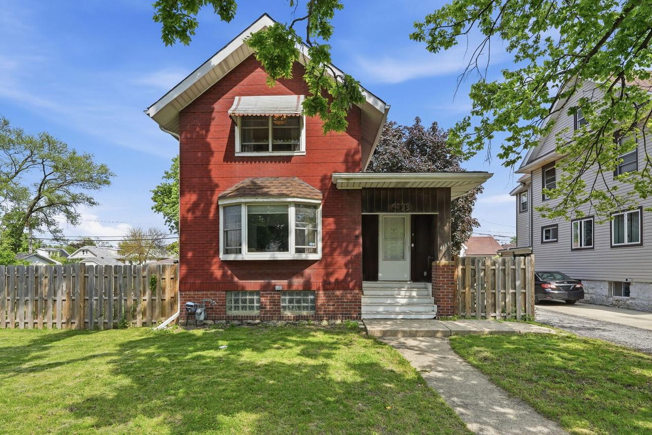 4133 Joliet Ave., Lyons, IL 60534