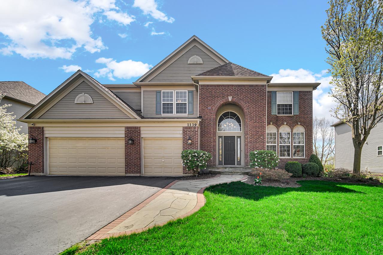 1139 Magnolia Rd., Mundelein, IL 60060