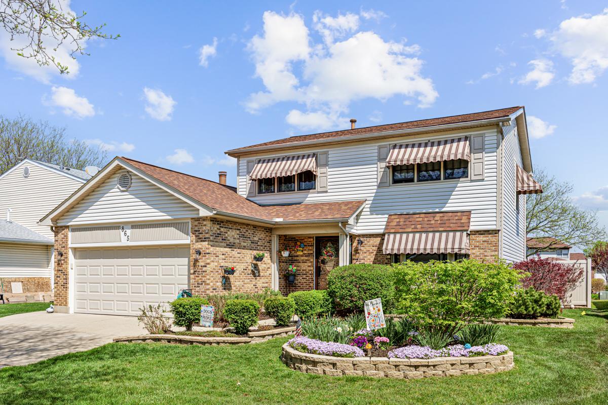 865 Debra Ln., Elk Grove Village, IL 60007