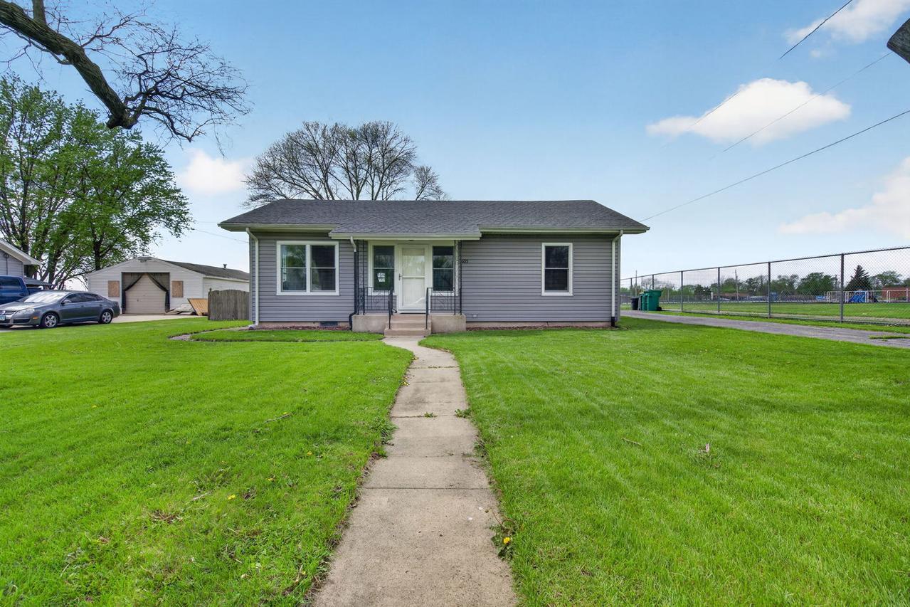 605 S Eastern Ave., Manhattan, IL 60442