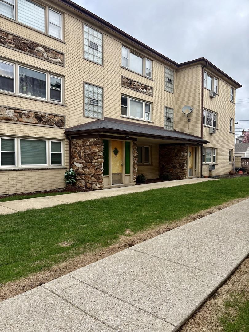 3143 N Nashville Ave. #3E, Chicago, IL 60634