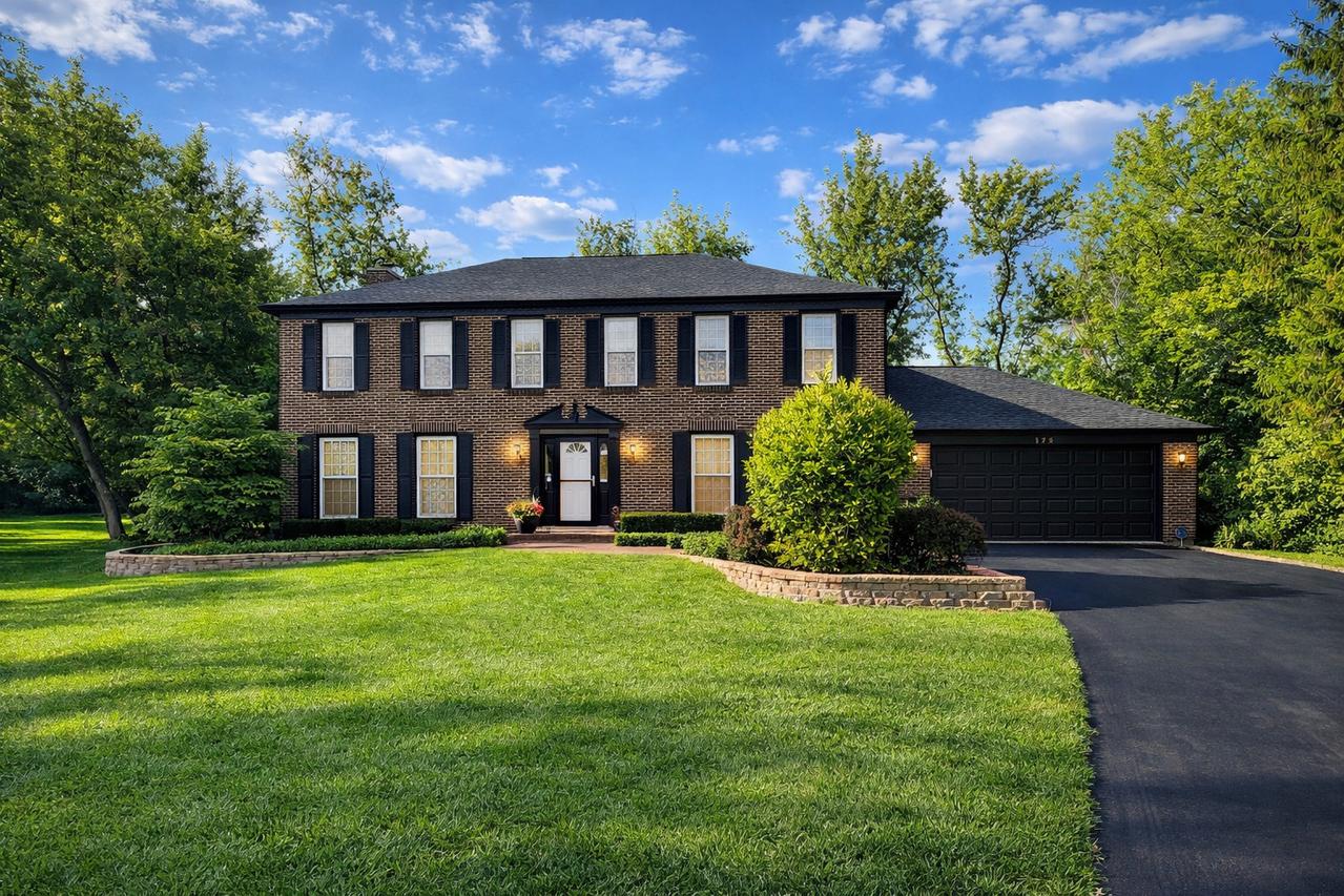 175 Hilltop Ave., Barrington, IL 60010