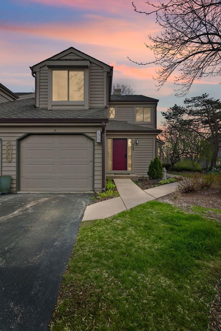753 Shoreline Rd., Lake Barrington, IL 60010