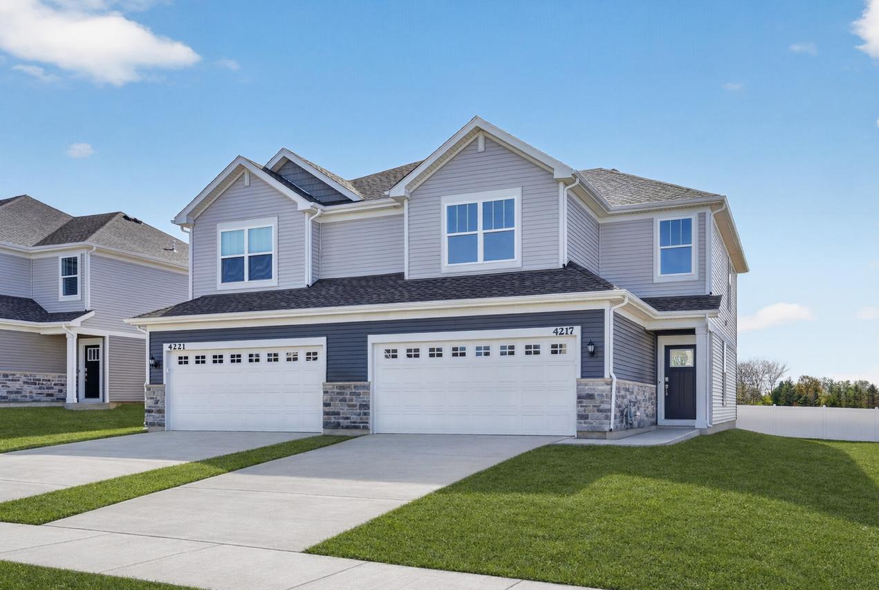 4217 Meadowridge Rd., Woodstock, IL 60098
