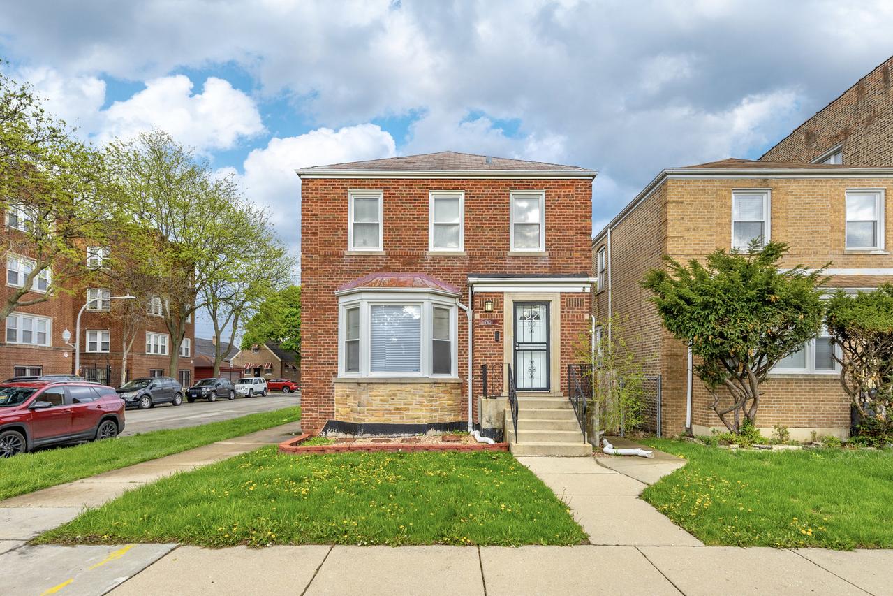7801 S Winchester Ave., Chicago, IL 60620