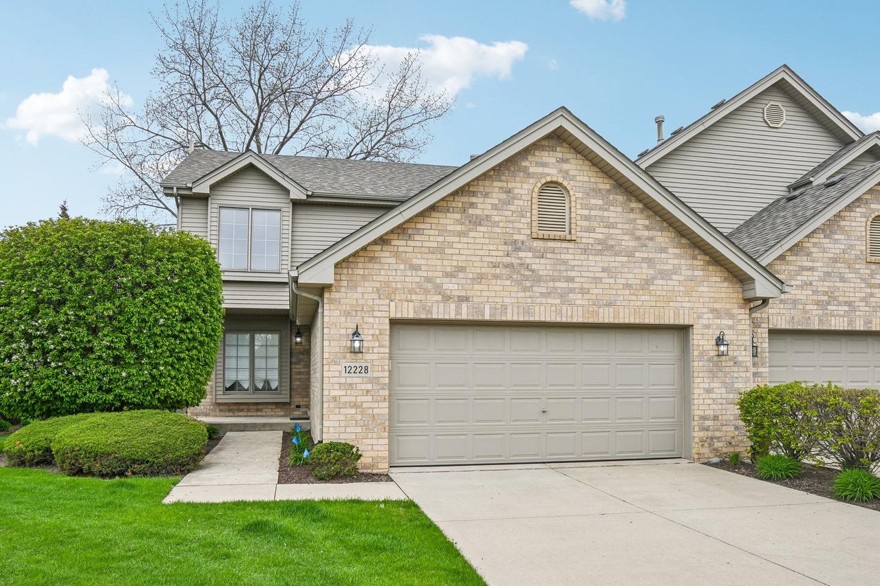12228 Sumner St., Lemont, IL 60439