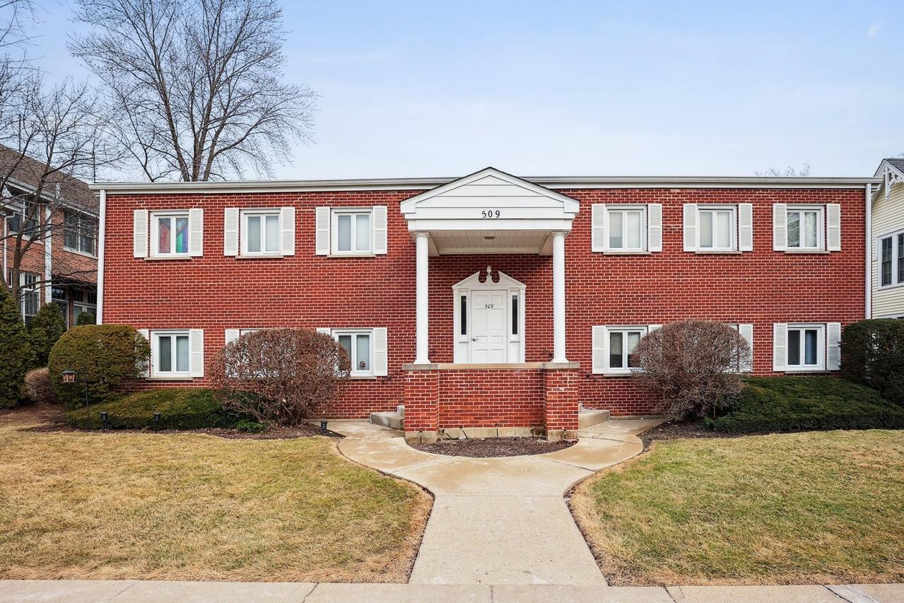 509 N Dunton Ave. #6, Arlington Heights, IL 60004