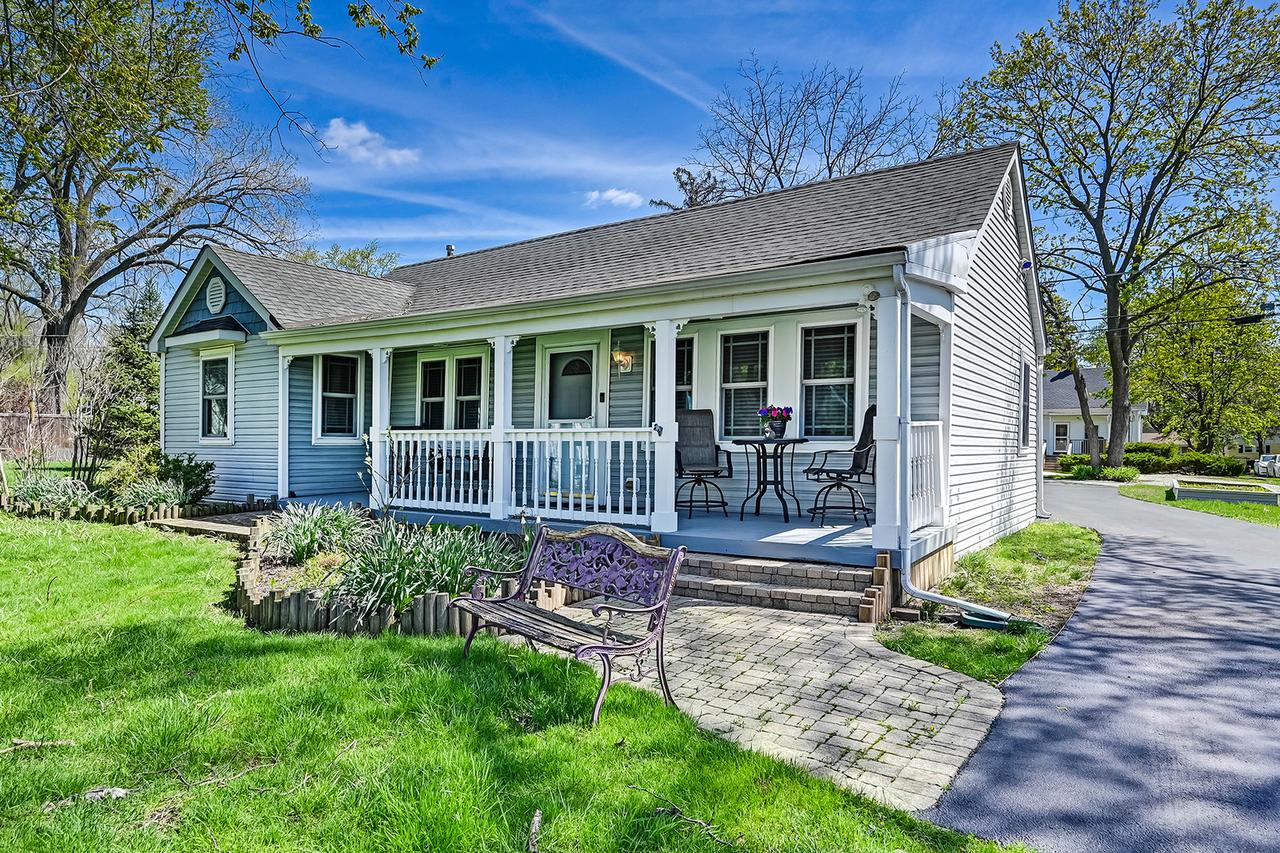 223 S Grant St., Westmont, IL 60559