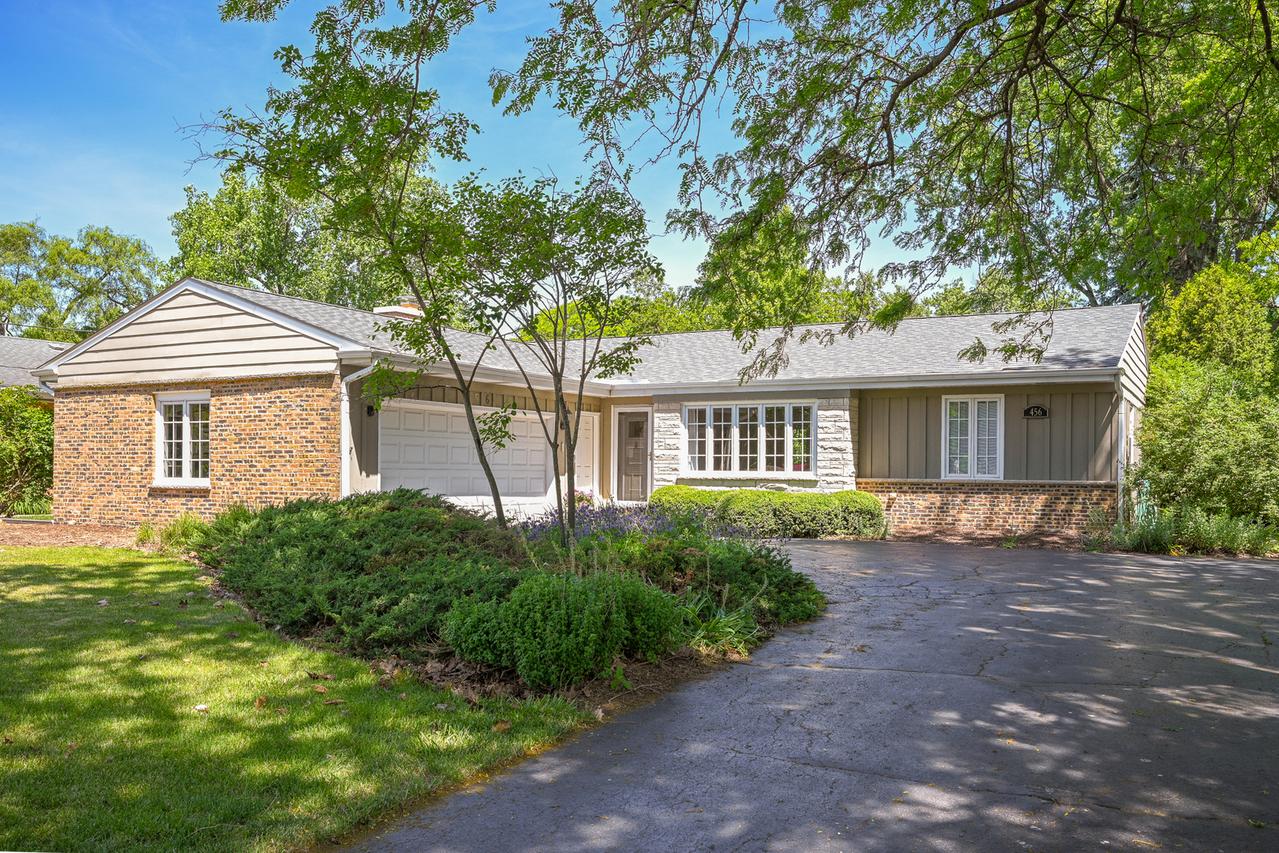 456 Fairview Ave., Glen Ellyn, IL 60137