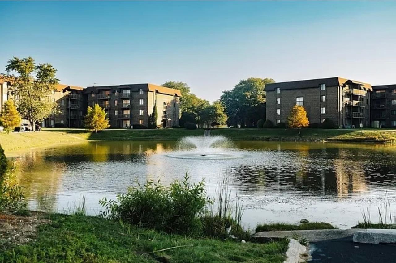 840 Elder Rd. #A305, Homewood, IL 60430