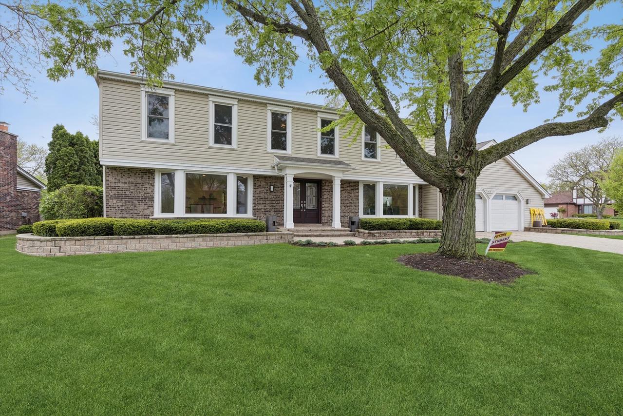 4115 Bristol Ct., Northbrook, IL 60062