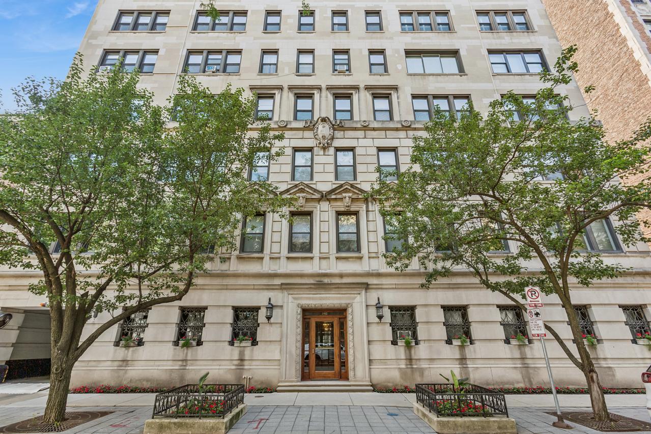 2912 N Commonwealth Ave. #7D, Chicago, IL 60657
