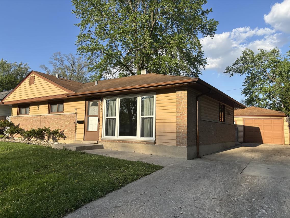 425 Neosho St., Park Forest, IL 60466